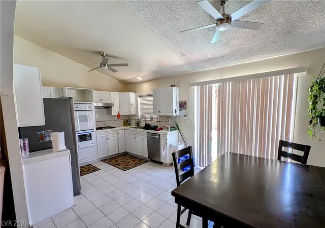 Photo 3 of Single family home for sale at 3204 Lindell Rd, Las Vegas, NV 89146 | MLS# 2794352 | Listing updated on 2026-06-30