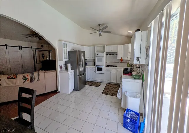 Photo 3 of Single family home for sale at 3204 Lindell Rd, Las Vegas, NV 89146 | MLS# 2794352 | Listing updated on 2026-06-30