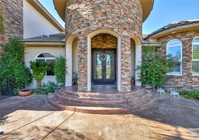 Photo 3 of Single family home for sale at 920 Santa Ynez Ave, Henderson, NV 89002 | MLS# 2794716 | Listing updated on 2026-08-20