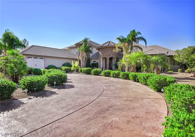 Photo 3 of Single family home for sale at 920 Santa Ynez Ave, Henderson, NV 89002 | MLS# 2794716 | Listing updated on 2026-08-20