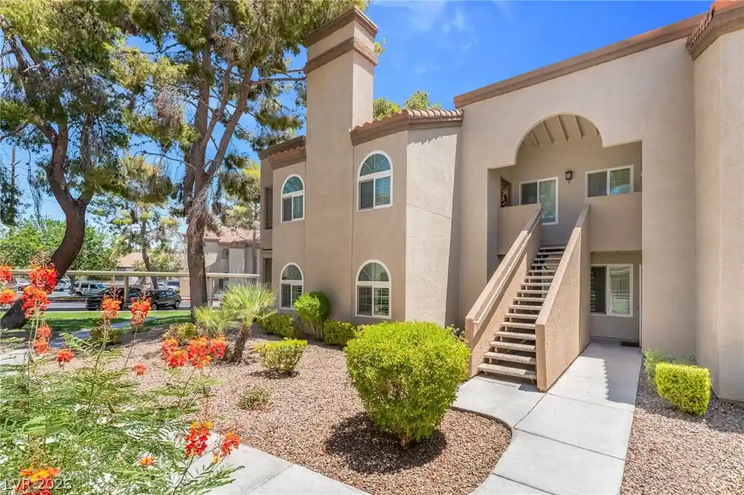 Listing Photo 33 - Condo for sale in 3145 E Flamingo Rd located at 3145 E Flamingo Rd, Las Vegas, NV 89121 - Unit #1092