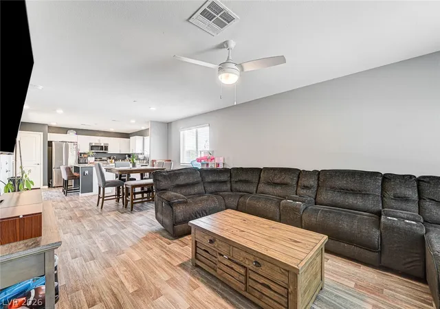 Photo 3 of Townhouse for sale at 5617 Craftsman Ave, Las Vegas, NV 89122 | MLS# 2793915 | Listing updated on 2026-06-26