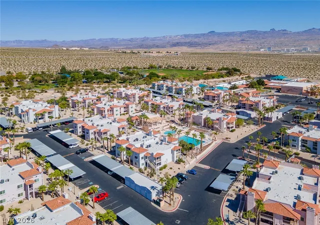 2nd image of 1916 Las Palmas Ln, Laughlin, NV 89029