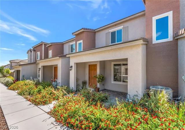 Photo 3 of Townhouse for sale at 6252 Foxes Dale St, Las Vegas, NV 89166 | MLS# 2794413 | Listing updated on 2026-08-22