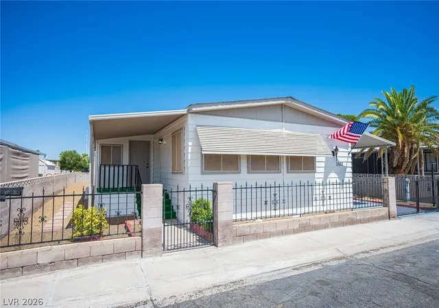 Photo 2 of Manufactured home for sale at 3522 Isle Royale Dr, Las Vegas, NV 89122 | MLS# 2795360 | Listing updated on 2026-08-03