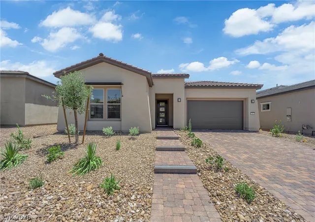 Photo 2 of Sale Pending at 32 Stone Yucca Ct, Henderson, NV 89011 | MLS# 2795222 | Listing updated on 2026-08-10