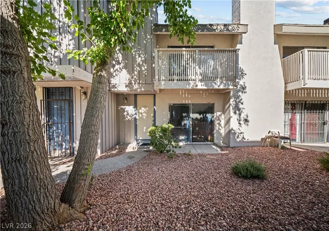 Photo 2 of Townhouse for sale at 640 Brookway Ln, Las Vegas, NV 89169 | MLS# 2793476 | Listing updated on 2026-08-20