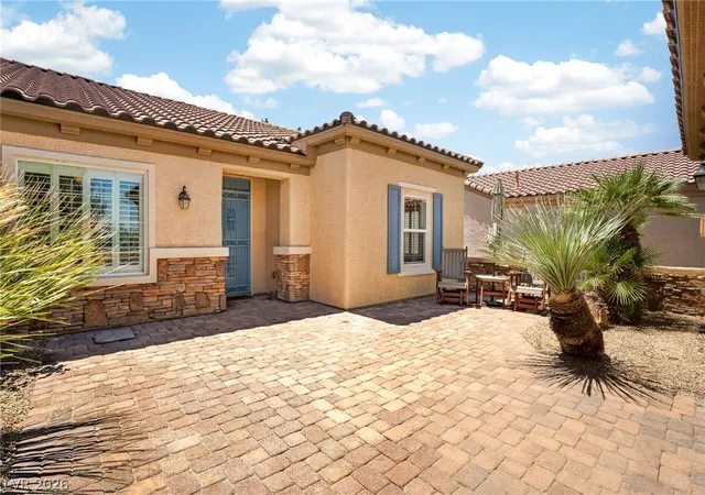 Photo 2 of Single family home for sale at 2517 Black River Fls Dr, Henderson, NV 89044 | MLS# 2795895 | Listing updated on 2026-08-01
