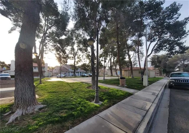 Photo 4 of Single family home for sale at 108 Boysenberry Ln, Henderson, NV 89074 | MLS# 2795404 | Listing updated on 2026-06-30