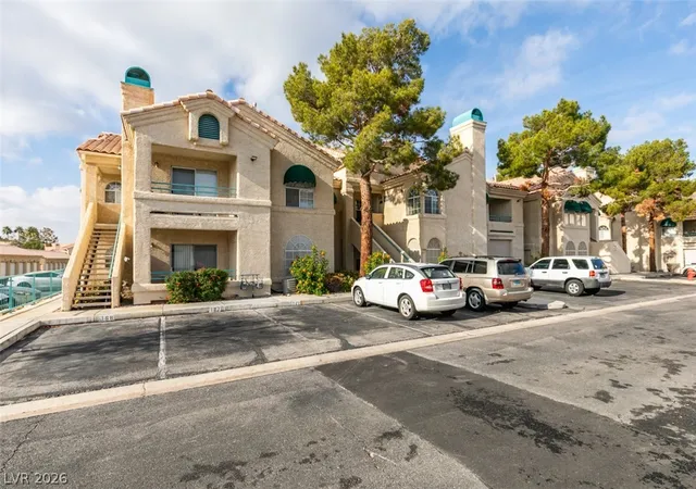 3rd image of 2251 Wigwam Pkwy #422, Henderson, NV 89074 | MLS# 2795975
