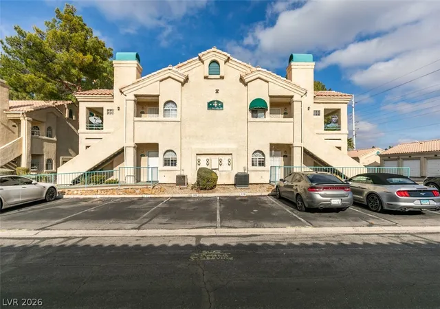 4th image of 2251 Wigwam Pkwy #422, Henderson, NV 89074 | MLS# 2795975