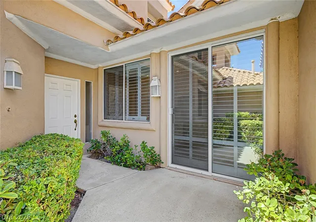 Photo 3 of Sale Pending at 4910 Mount Pleasant Ln, Las Vegas, NV 89113 | MLS# 2795647 | Listing updated on 2026-09-24