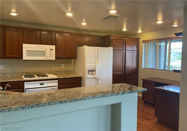 Listing Photo 4 - Condo for sale in building located at 11830 Portina Dr, Las Vegas, NV 89138 - Unit #2031