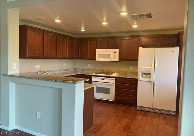 Listing Photo 5 - Condo for sale in building located at 11830 Portina Dr, Las Vegas, NV 89138 - Unit #2031