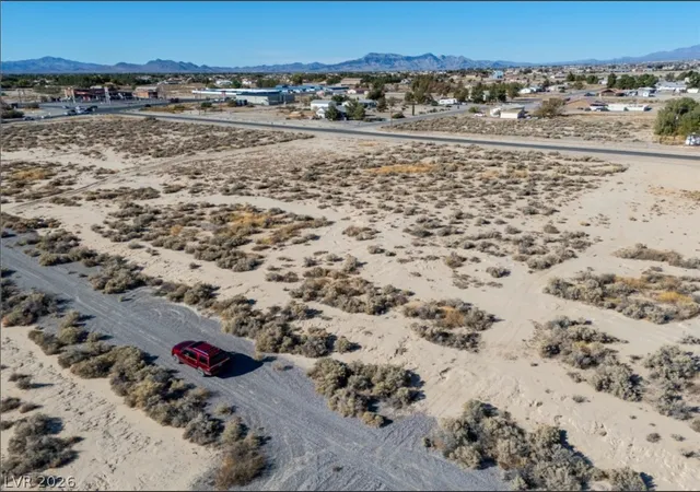 Homes for sale in Pahrump, NV | 3140 E Roger St, Pahrump, NV 89048 | MLS# 2796494