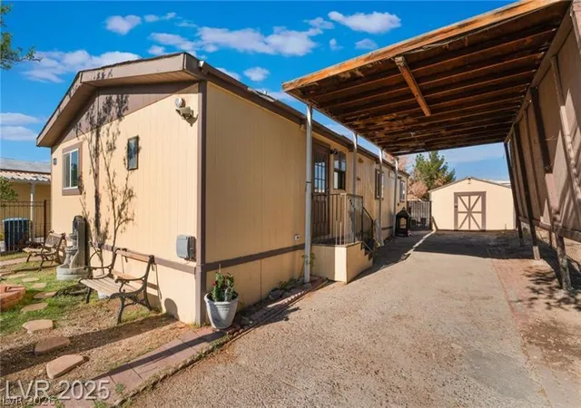 Photo 4 of Manufactured home for sale at 1943 Quintearo, Las Vegas, NV 89115 | MLS# 2796112 | Listing updated on 2026-07-21