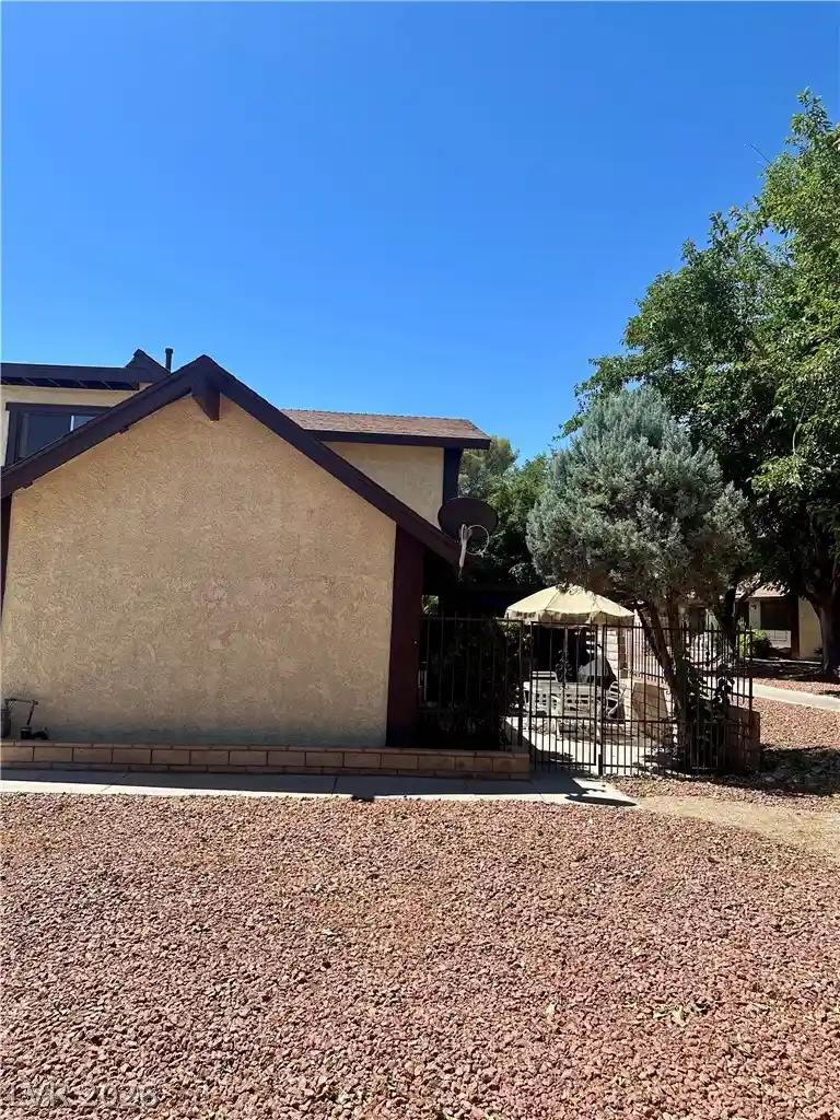 Townhouse for sale at 3151 Batavia Dr, Las Vegas, NV 89102 | MLS# 2794219