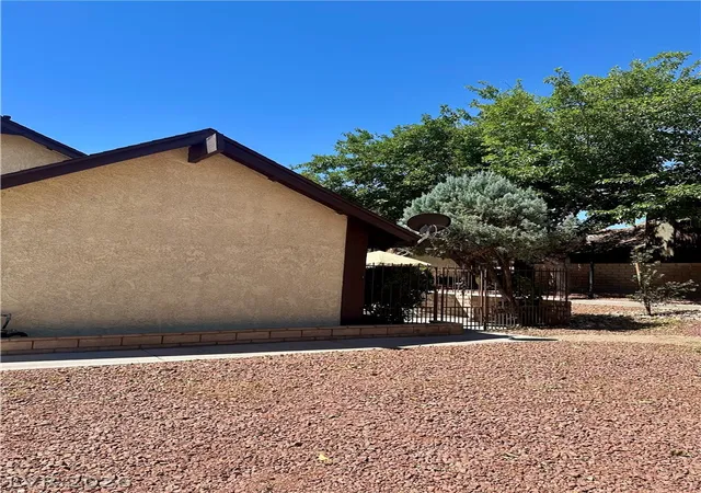 Photo 2 of Sale Pending at 3151 Batavia Dr, Las Vegas, NV 89102 | MLS# 2794219 | Listing updated on 2026-10-03