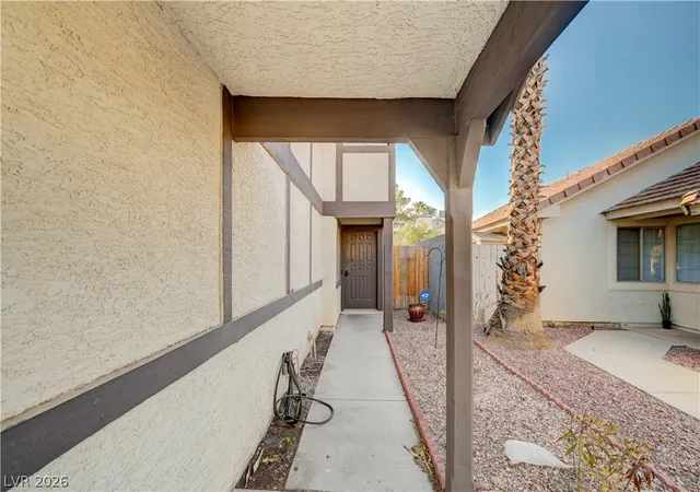 Photo 2 of Single family home for sale at 7141 Shadow Crst Dr, Las Vegas, NV 89119 | MLS# 2796806 | Listing updated on 2026-09-01