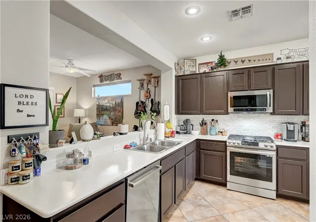 Photo 4 of Single family home for sale at 2795 Thunder Bay Ave, Henderson, NV 89052 | MLS# 2796770 | Listing updated on 2026-08-17
