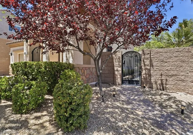 Photo 3 of Sale Pending at 2825 Blythswood Sq, Henderson, NV 89044 | MLS# 2795592 | Listing updated on 2026-07-27