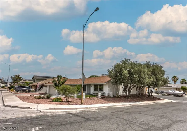 Photo 3 of Single family home for sale at 5180 Richmond Cir, Las Vegas, NV 89120 | MLS# 2796855 | Listing updated on 2026-08-22