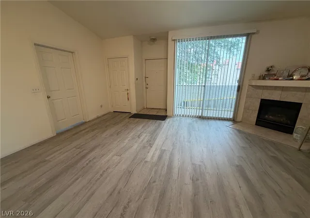 Listing Photo 4 - Condo for sale in building located at 4960 Harrison Dr, Las Vegas, NV 89120 - Unit #230