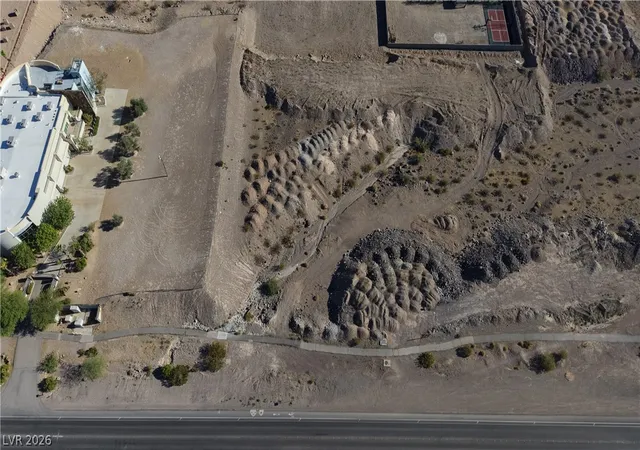 9th image of 332 E Paradise Hills Dr, Henderson, NV 89002 | MLS# 2797512