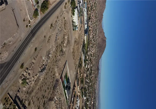 9th image of 328 E Paradise Hills Dr, Henderson, NV 89002 | MLS# 2797514