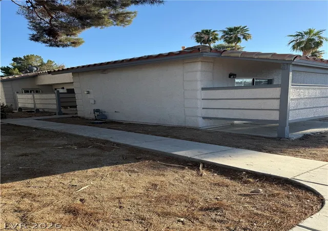 Photo 4 of Townhouse for sale at 271 N Lamb Blvd #D, Las Vegas, NV 89110 | MLS# 2797730 | Listing updated on 2026-08-05