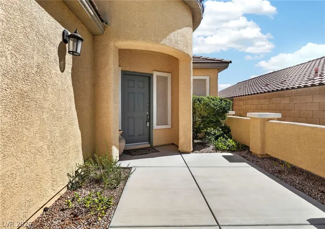 Photo 2 of Single family home for sale at 2623 Lochleven Way, Henderson, NV 89044 | MLS# 2797817 | Listing updated on 2026-10-08