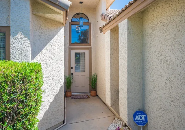 3rd image of 5732 Colwood Ln, Las Vegas, NV 89130 | MLS# 2797577