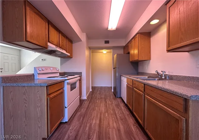 Photo 4 of Sale Pending at 5227 Greene Ln, Las Vegas, NV 89119 | MLS# 2797622 | Listing updated on 2026-09-01