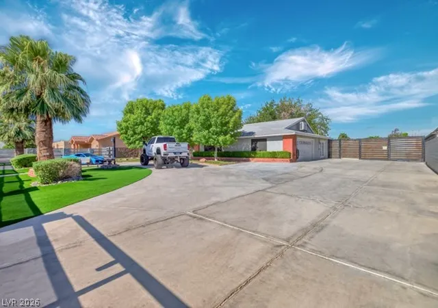 Photo 4 of Single family home for sale at 2295 N Gateway Rd, Las Vegas, NV 89115 | MLS# 2797813 | Listing updated on 2026-07-23