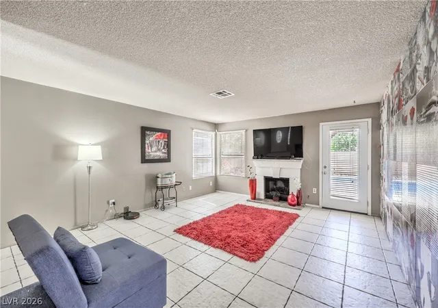 Photo 4 of Single family home for sale at 6633 Crosstimber Ct, Las Vegas, NV 89108 | MLS# 2796486 | Listing updated on 2026-09-27