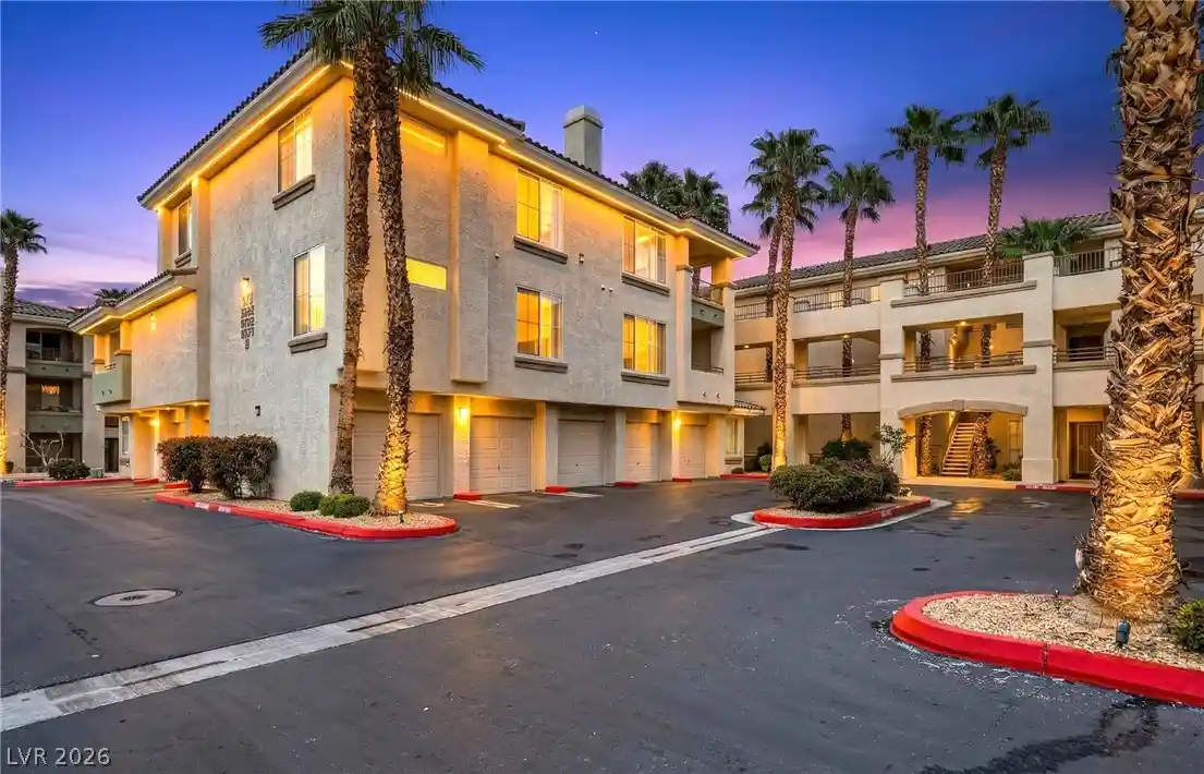 Listing Photo 2 - Condo for sale in 7151 S Durango Dr located at 7151 S Durango Dr, Las Vegas, NV 89113 - Unit #312