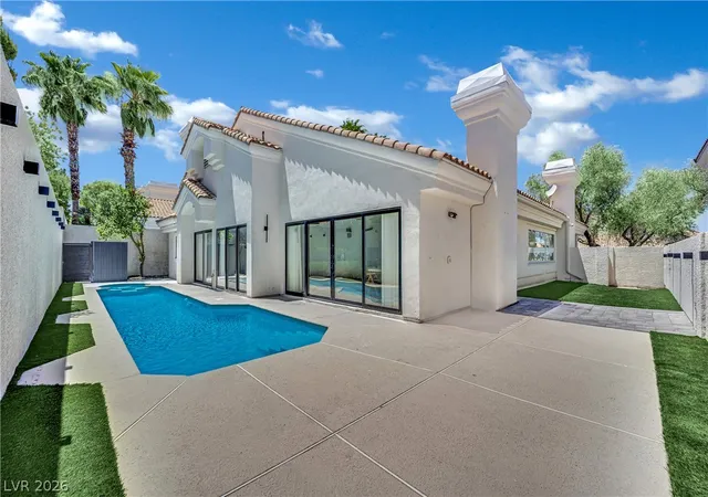 Photo 3 of Single family home for sale at 8121 Sunset Cvs Dr, Las Vegas, NV 89128 | MLS# 2798645 | Listing updated on 2026-09-01
