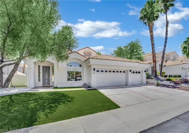 Photo 4 of Single family home for sale at 8121 Sunset Cvs Dr, Las Vegas, NV 89128 | MLS# 2798645 | Listing updated on 2026-09-01