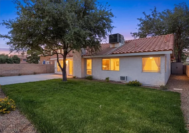 3rd image of 2802 Barrel Cactus Dr, Henderson, NV 89074 | MLS# 2798032