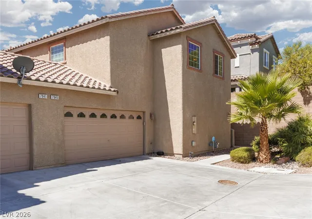 Photo 3 of Single family home for sale at 7945 Crimson Point St, Las Vegas, NV 89149 | MLS# 2796687 | Listing updated on 2026-08-19