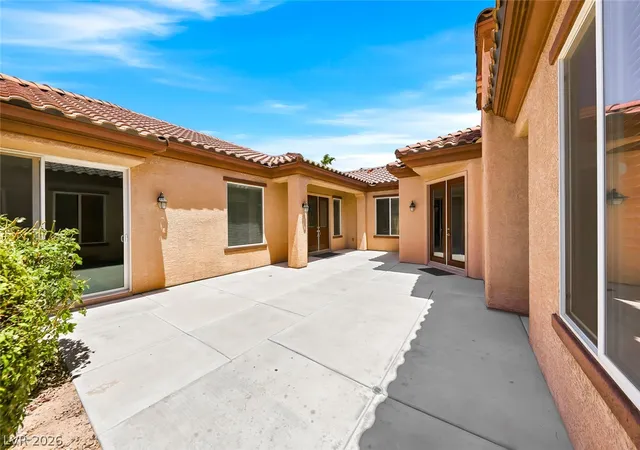 3rd image of 2175 Twin Falls Dr, Henderson, NV 89044 | MLS# 2798016