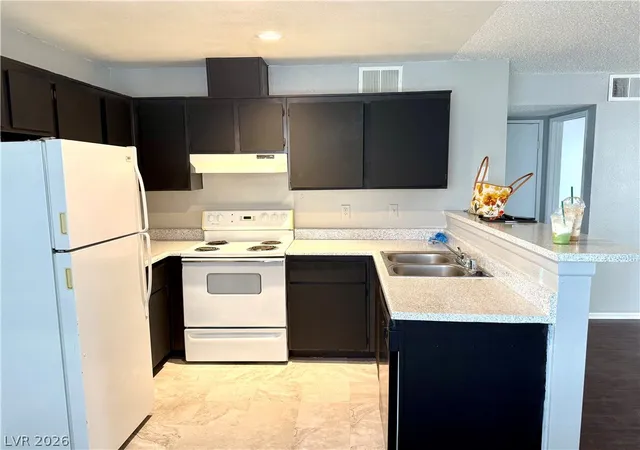 Listing Photo 5 - Condo for sale in building located at 1872 Cosmic Dr, Las Vegas, NV 89115
