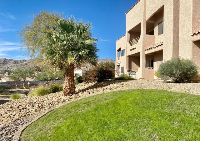 2nd image of 2221 Bay Clb Dr, Laughlin, NV 89029