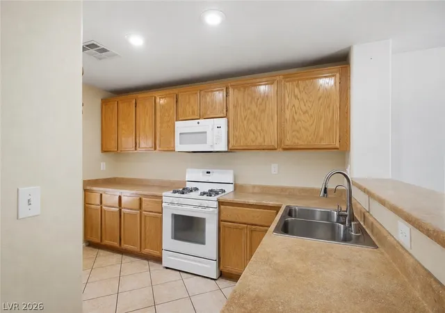 Photo 3 of Single family home for sale at 1172 Gecko Rd, Henderson, NV 89002 | MLS# 2799051 | Listing updated on 2026-07-18