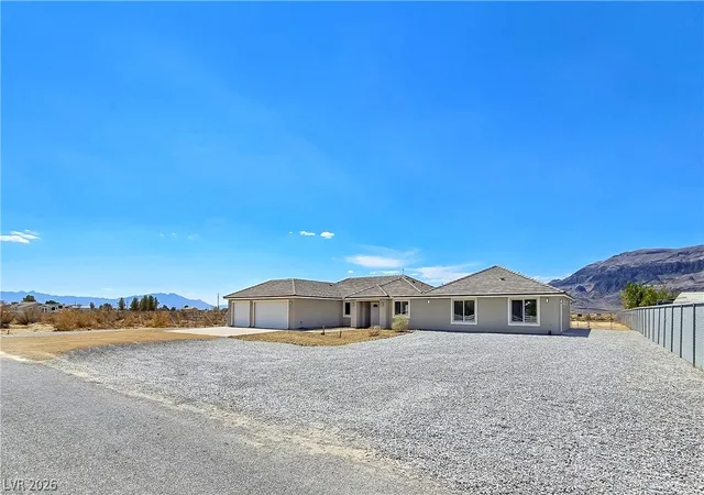 3rd image of 5880 Johnnie Mine St, Pahrump, NV 89060 | MLS# 2799074