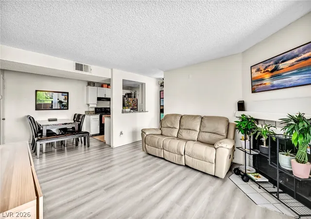 Listing Photo 5 - Condo for sale in building located at 231 W Mission Newport Ln, Las Vegas, NV 89107 - Unit #208