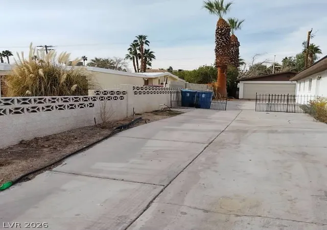 Photo 3 of Single family home for sale at 1413 Bryn Mawr Ave, Las Vegas, NV 89102 | MLS# 2798574 | Listing updated on 2026-07-10