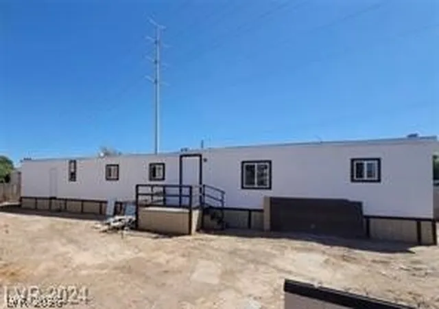 Manufactured home for sale at 2884 Green Tree Ave, Las Vegas, NV 89142 | MLS# 2798478