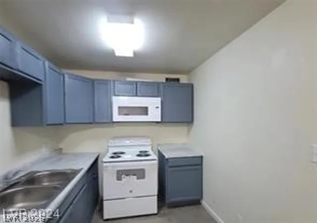 Photo 1 of Condo for sale at 304 Orland St #39, Las Vegas, NV 89107 | MLS# 2798435 | Listing updated on 2026-07-10