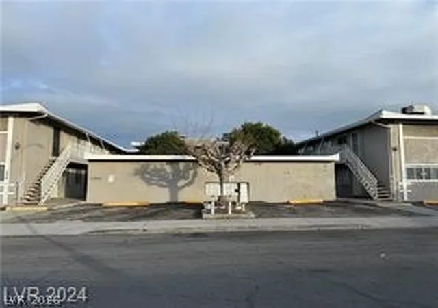 Photo 3 of Condo for sale at 304 Orland St #39, Las Vegas, NV 89107 | MLS# 2798435 | Listing updated on 2026-07-10